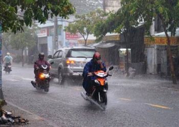 Bão số 3 tan, miền Bắc sắp “hứng” mưa lớn nhiều ngày, chiều tối nay Hà Nội mưa dông