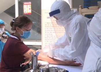 Thêm 5 ca mắc mới COVID-19, có bé 2 tuổi nhiễm bệnh cùng bố