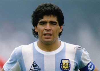 Nóng : Huyền thoại Maradona qua đời ở tuổi 60