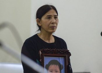 Bà ngoại cháu bé bị bạo hành: Nhiều người trên mạng chửi bới khi bà xin giảm án cho 2 con