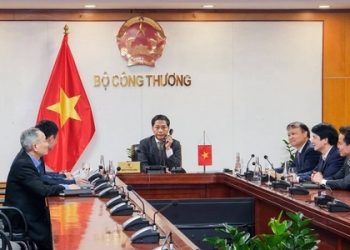 Thông tin Mỹ áp thuế gỗ, dệt may, lốp ô tô Việt Nam hoàn toàn không chính xác
