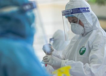 Tối 9/4, 14 người mắc COVID-19