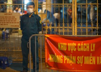 Sáng 24/7: Gần 4.000 người mắc COVID-19