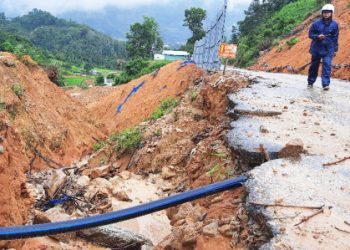 Mùa mưa bão đến gần, miền Trung lại phập phồng lo sạt lở