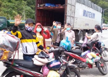 Nghĩa tình dọc đường hồi hương trong dịch