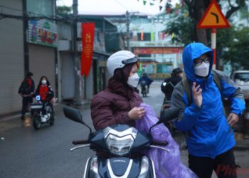 Hà Nội bất ngờ ra quyết định học sinh dưới 12 tuổi tiếp tục học trực tuyến