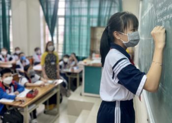 Quay lại học trực tiếp: Nhiều học sinh như… tờ giấy trắng