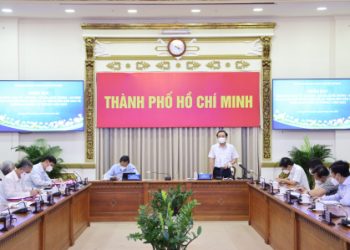 Bí thư Thành ủy TPHCM: Thành phố chủ động “biến nguy thành cơ”