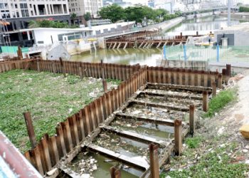 Dự án ngăn triều 10.000 tỷ đồng tắc đến bao giờ?