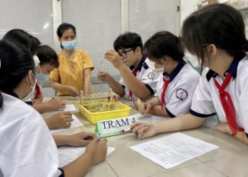 Giáo viên “toát mồ hôi” khi dạy môn tích hợp