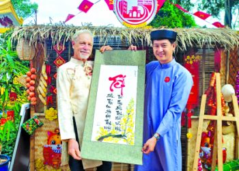 Những “ông Tây” chọn TPHCM làm quê hương
